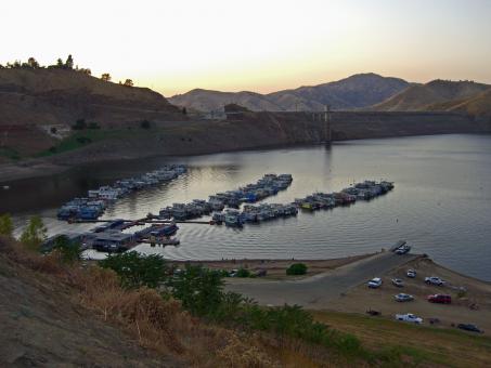 Free Stock Photo of Lake Kaweah at Dusk