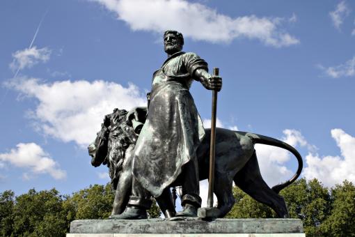 Free Stock Photo of Sculpture outside Wesminster Palace