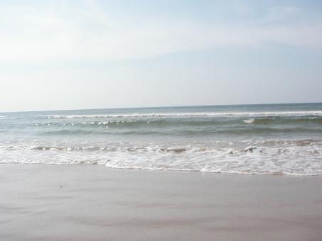 Free Stock Photo of Braking waves