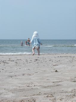 Free Stock Photo of Child on the beach