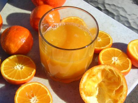 Free Stock Photo of Fresh squeezed orange juice