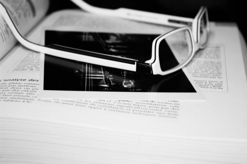 Free Stock Photo of Read a book