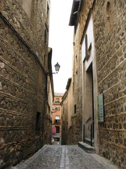 Free Stock Photo of Medieval street in Toledo
