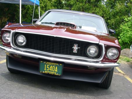 Free Stock Photo of Burgundy Ford Mustang
