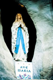 Free Stock Photo of Maria statue