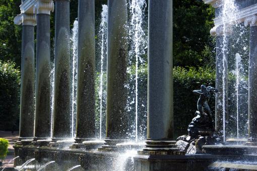 Free Stock Photo of Fountain At Peterhof Palace -  St. Petersburg