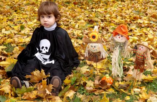 Free Stock Photo of Kid in Halloween costume