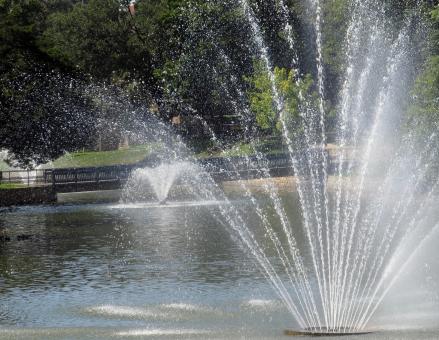Free Stock Photo of Water Fountain