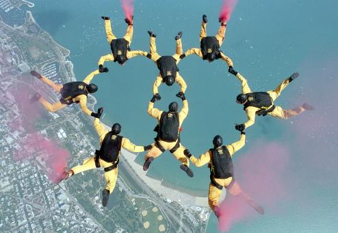 Free Stock Photo of Group of Skydivers