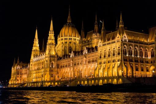 Free Stock Photo of Parliament Building