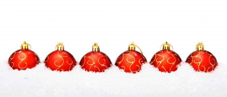 Free Stock Photo of Row of Red Christmas Baubles