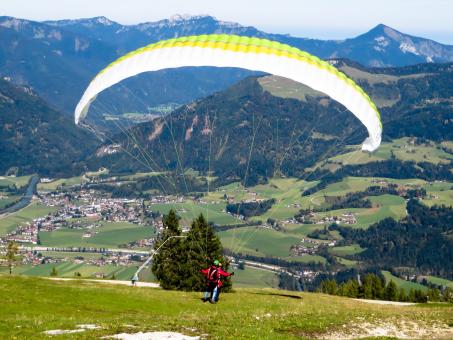 Free Stock Photo of Paragliding Exercise
