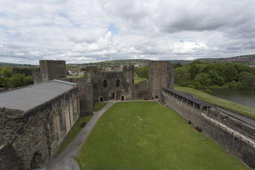 Free Stock Photo of Caerphilly Castle