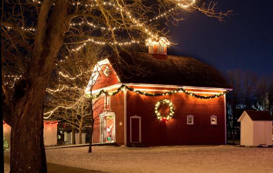 Free Stock Photo of Christmas House