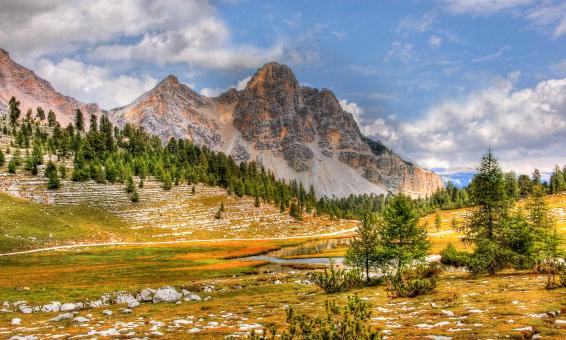 Free Stock Photo of Dolmites Mountain Range