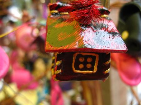 Free Stock Photo of Keychain decorative house