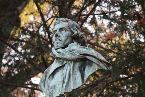 Free Stock Photo of Male bronze sculpture