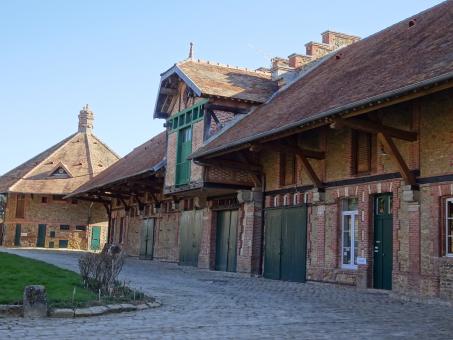 Free Stock Photo of Very sophisticated architecture for this 19th century farm