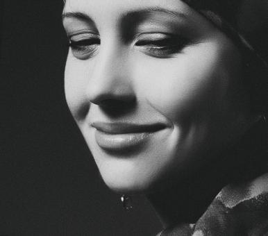 Free Stock Photo of Smiling Woman Portrait