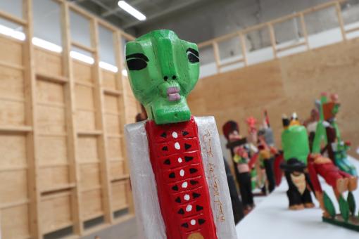 Free Stock Photo of Green and red modern art sculpture