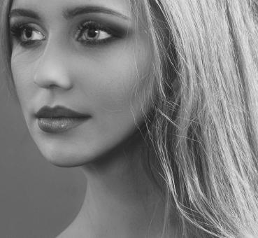 Free Stock Photo of Blond Model Portrait - Monochrome