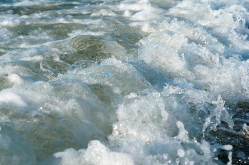 Free Stock Photo of Sea waves with white foam