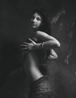 Free Stock Photo of Beautiful Woman Posing - Monochrome