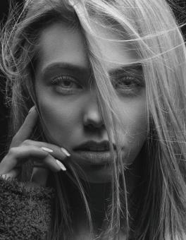 Free Stock Photo of Sultry Female Portrait