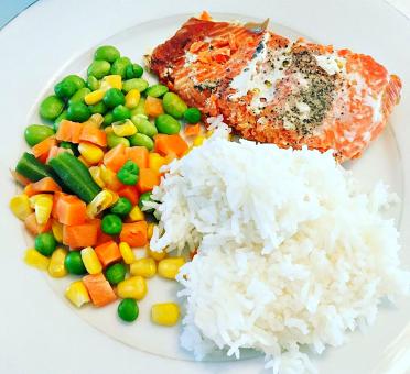 Free Stock Photo of Salmon with mixed vegetables and rice
