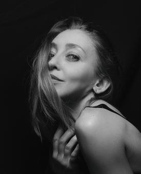 Free Stock Photo of Female Model Posing - Monochrome