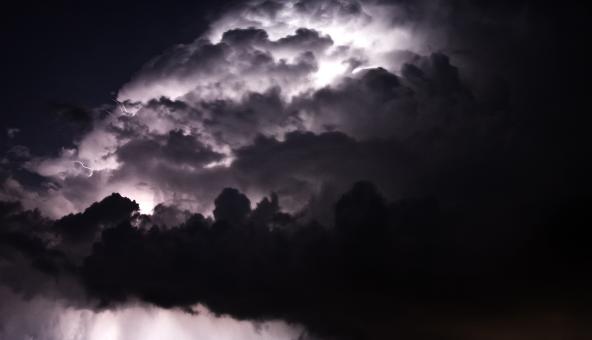 Free Stock Photo of Thunder Cloud - Large Cumulonimbus