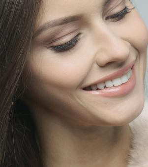 Free Stock Photo of Smiling woman