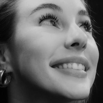 Free Stock Photo of Smiling woman