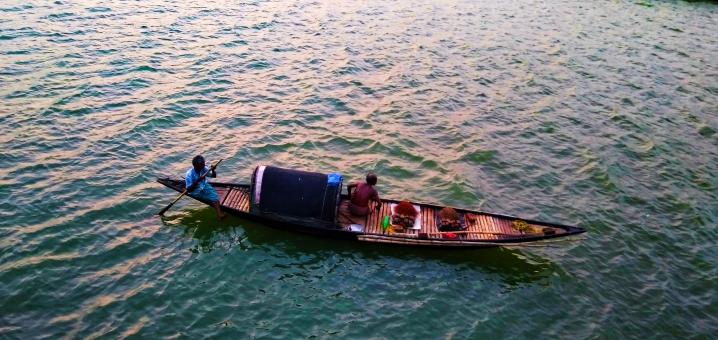 Free Stock Photo of Hungry Boatmen in the sea