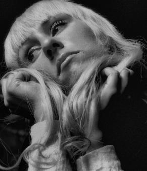 Free Stock Photo of Sad woman
