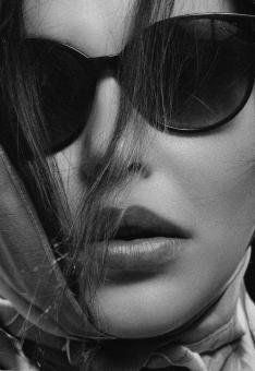 Free Stock Photo of Woman with sunglasses