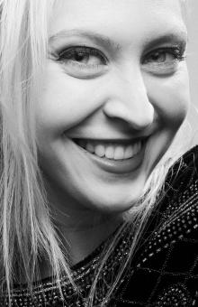 Free Stock Photo of Smiling woman