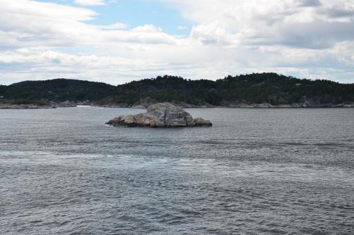 Free Stock Photo of A small rock on the Sandefjord