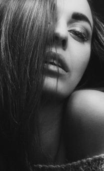 Free Stock Photo of Sensual woman