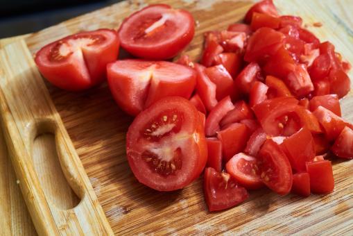 Free Stock Photo of Chopped tomatoes