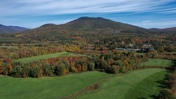 Free Stock Photo of Scenic Fall Mountain