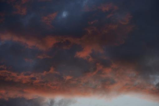 Free Stock Photo of Dark Evening Clouds