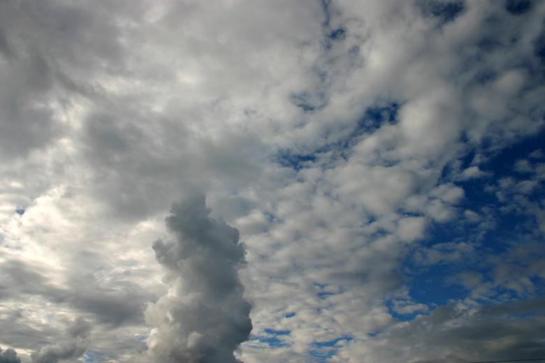 Free stock image of Cloudy Sky created by Bjorgvin
