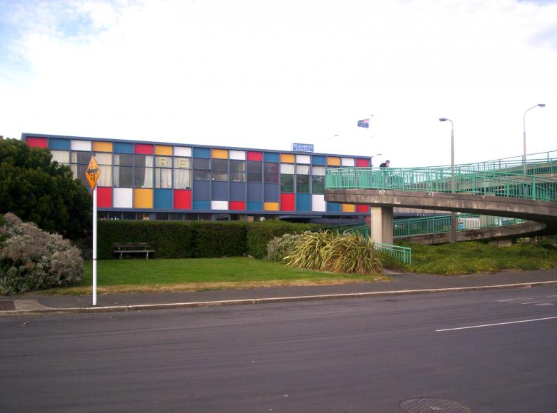 Free stock image of Modernism : The Seafarers Centre 2 created by Peter Alexander Robb