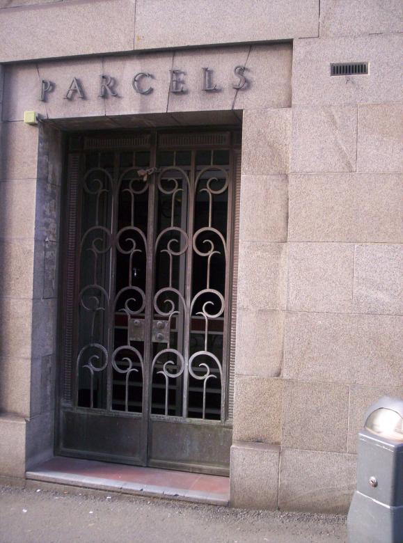 Free stock image of Parcels Entrance created by Peter Alexander Robb