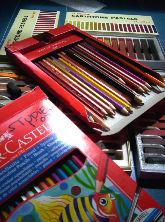 Free stock image of Pencils and stuff created by Peter Alexander Robb