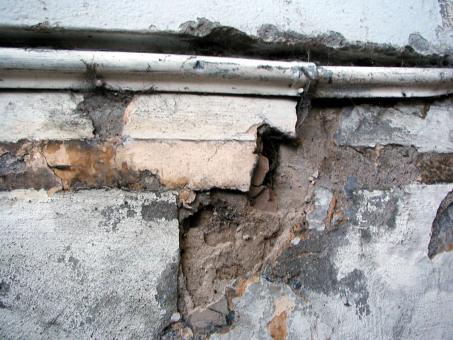 Free Stock Photo of Cracked wall surface