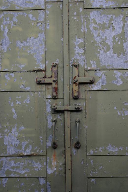 Free stock image of Old Metal Door created by Bjorgvin