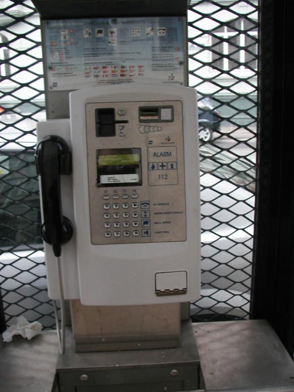 Free stock image of Pay phone created by Bjorgvin