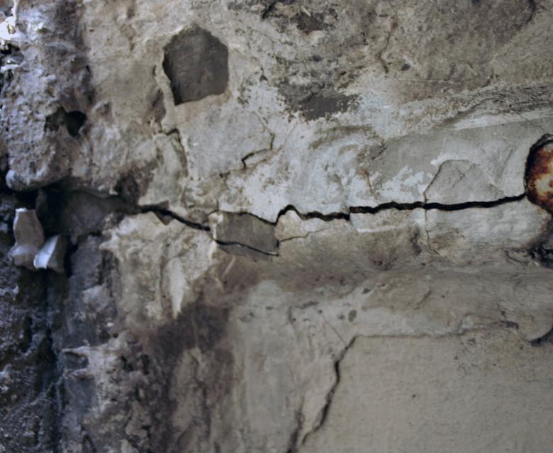 Free stock image of Cracked concrete texture created by Bjorgvin